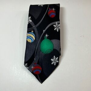 Silk tie